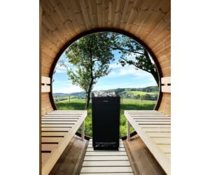 SENTIOTEC Fass-Sauna BARRELI 240 cm lang, mit Terasse und PANORAMA Fenster 