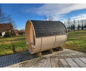 HARVIA Fass-Sauna KUUSI 240 cm lang, mit Terasse